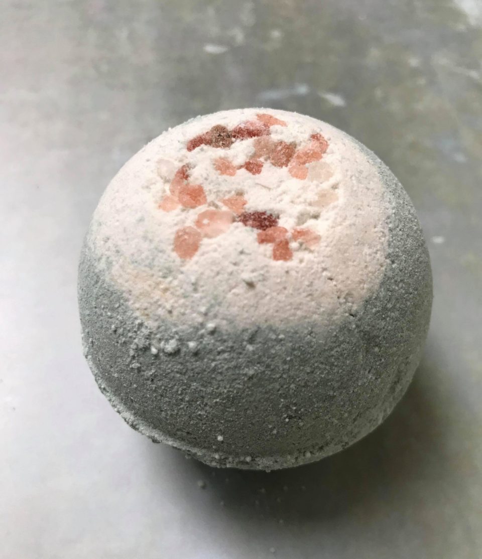 peppermint bath bomb