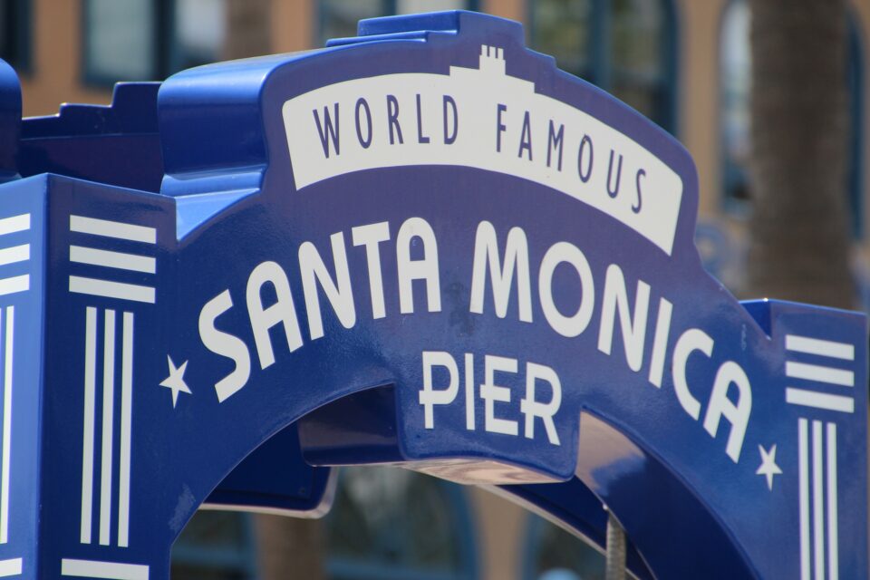 santa monica pier sign