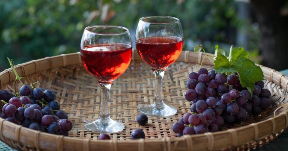 red wine and grapes