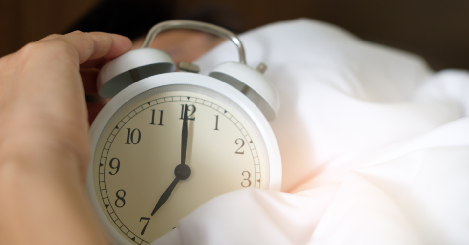 clock to show the balance of time within work and life