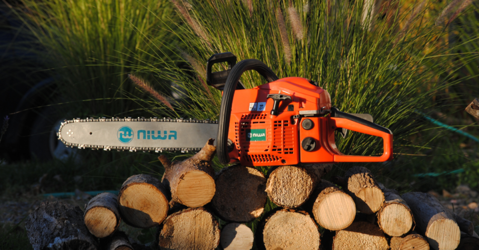 chainsaw