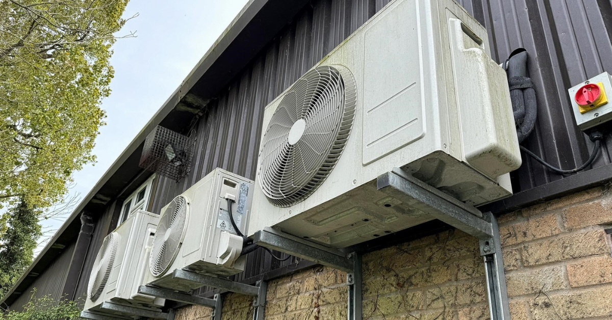 air to air heat pumps