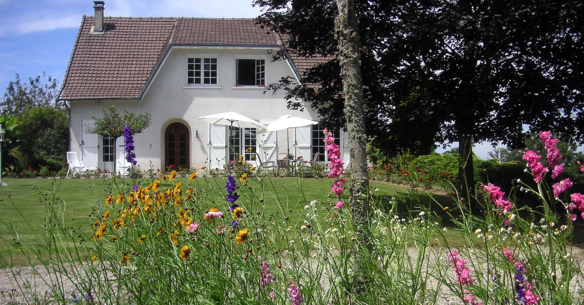 a pretty cottage