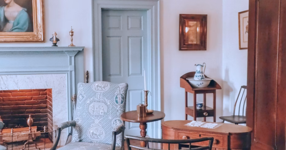 Vintage touches in a room